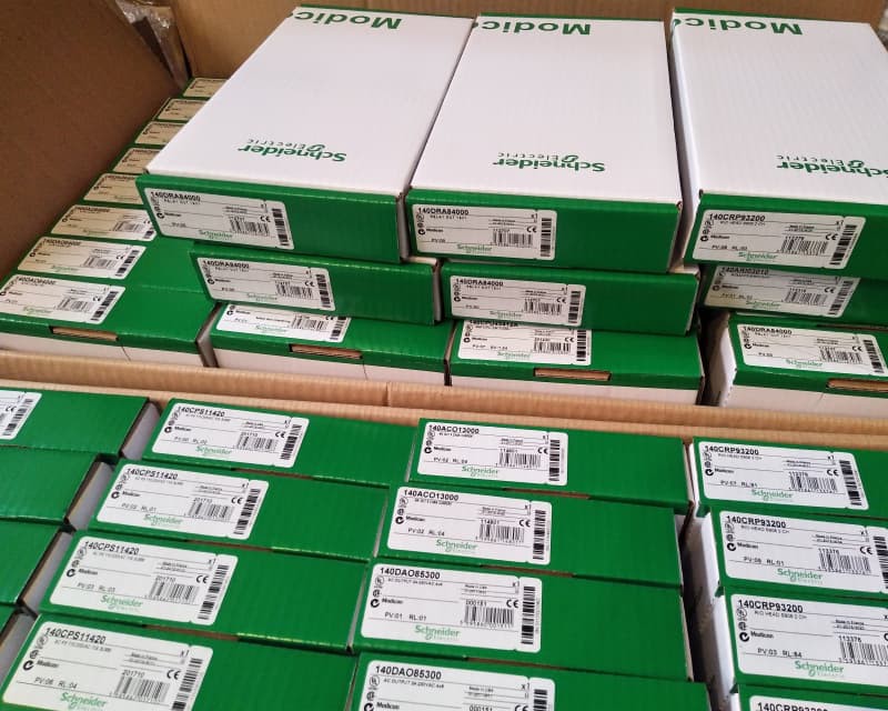 Schneider 140 PLC Schneider 140 PLC